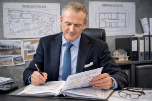 Prüfung von Bauunterlagen und Verträgen durch Bausachverständigen